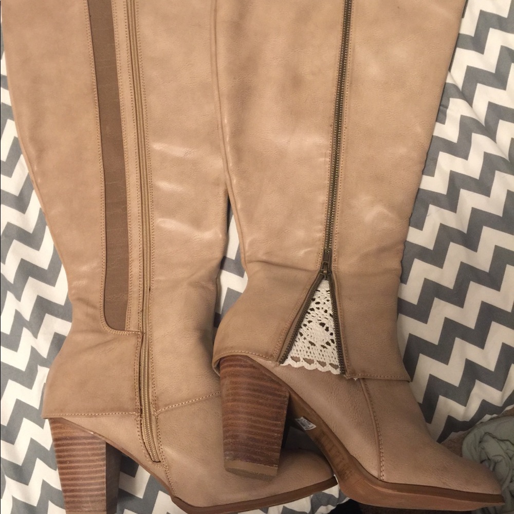 Torrid knee high boots